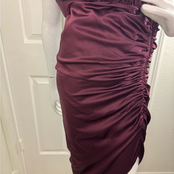 Veronica Beard Red Asymmetrical Ruched Cocktail Gown Size 2. #200 - Picture 8 of 14